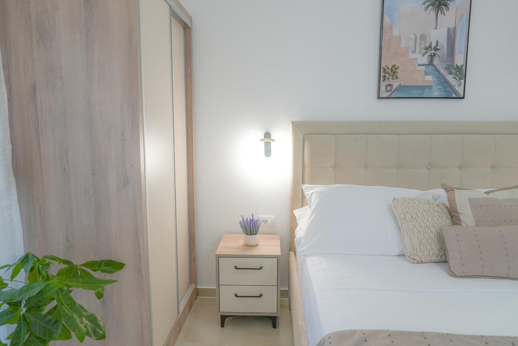 Mar Nero Apartments Bregvija Exteriér fotografie