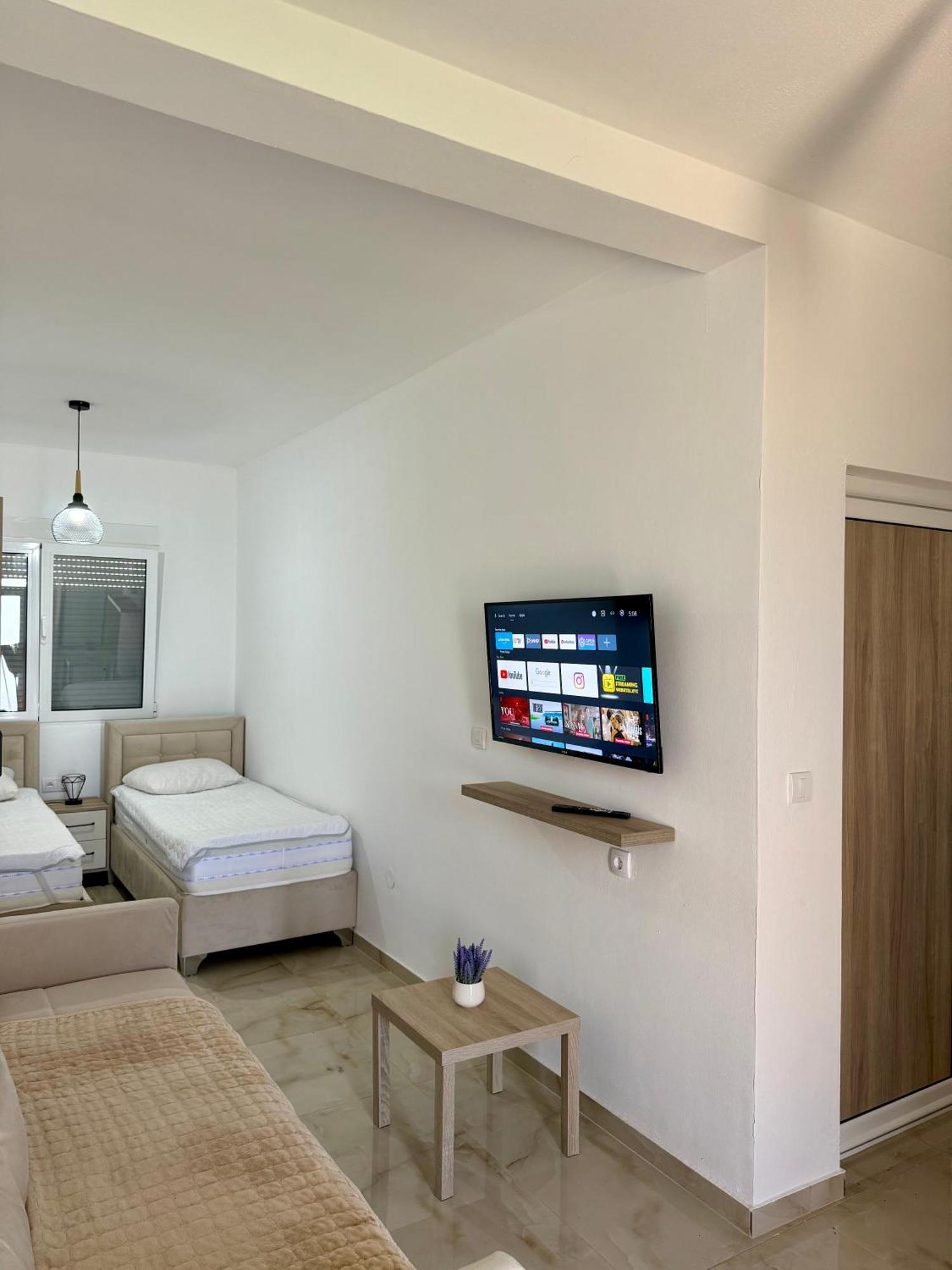 Mar Nero Apartments Bregvija Exteriér fotografie