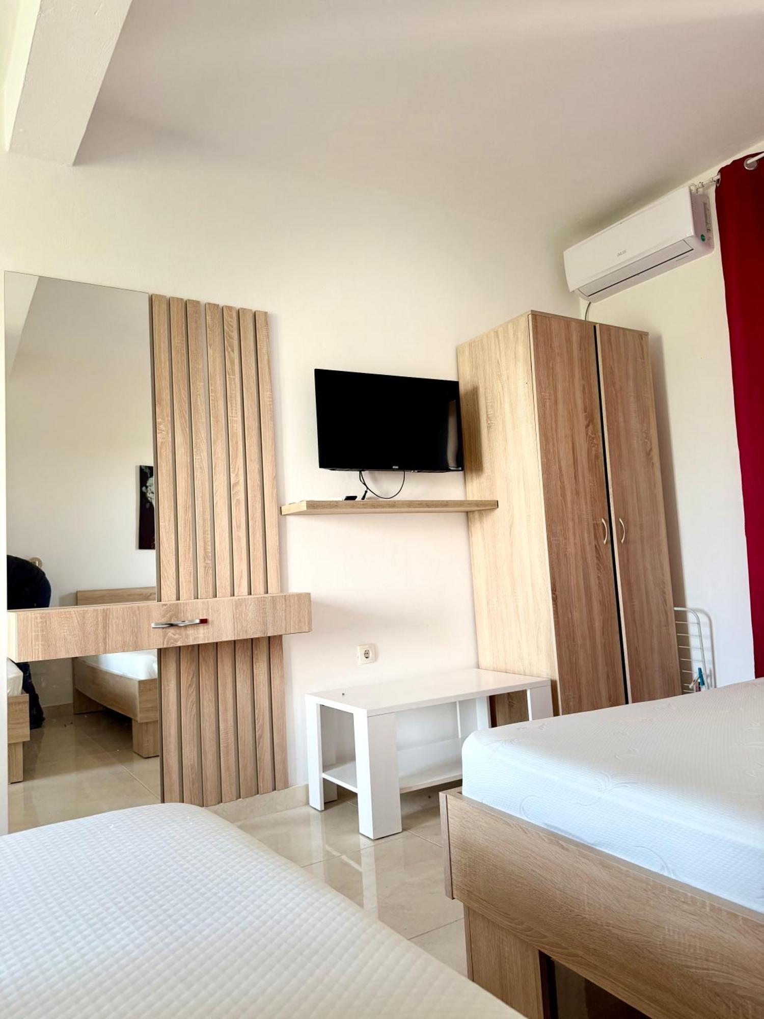 Mar Nero Apartments Bregvija Exteriér fotografie